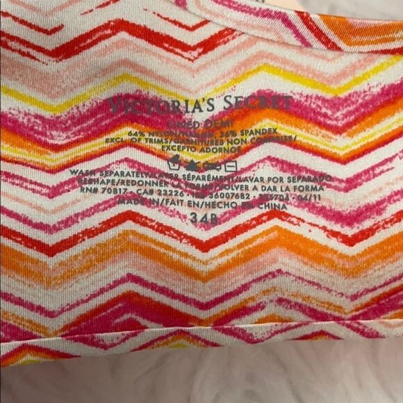 victoria’s Secret Lightly Lined Demi Bra Sz 34B - Picture 10 of 12